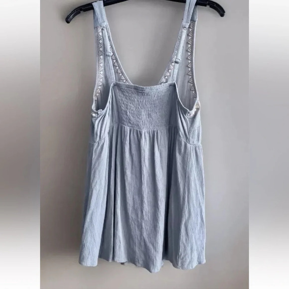 Torrid Top Womens Sleeveless Gauze Embroidered V-Neck Tank Gray Size 00 - Picture 3 of 10